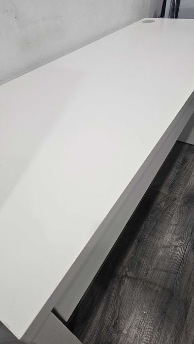 Продам письменный стол IKEA