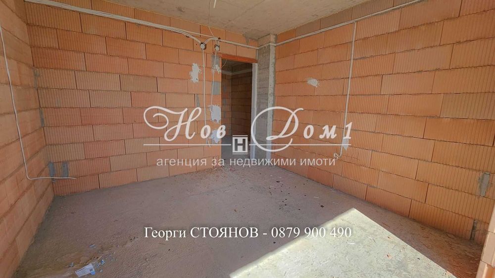 Голям тристаен апартамент / 1200 €/m2