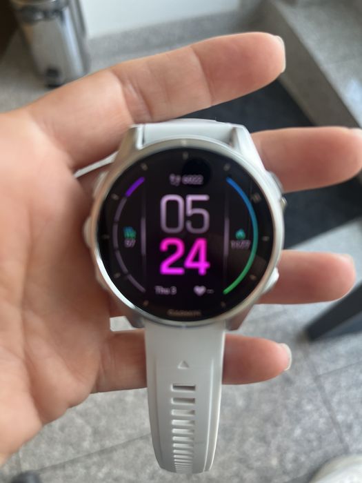 Fenix 8 43mm Amoled Silver Whitestone