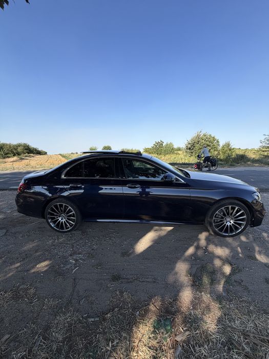 MERCEDES-BENZ E-Class 2019 — imagine 2