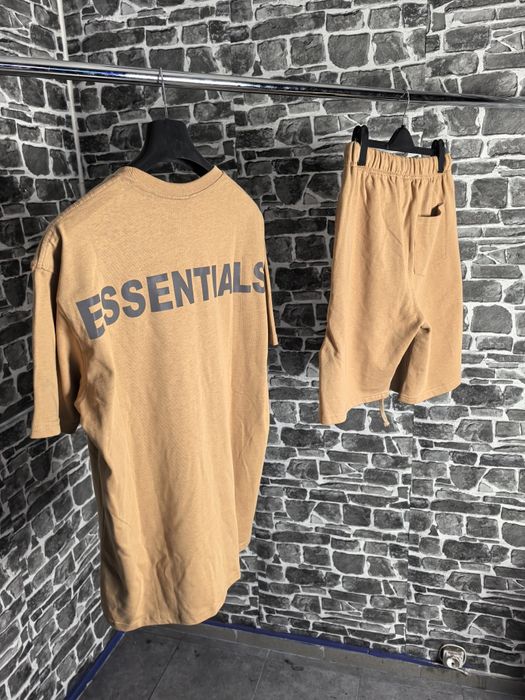 Essential летен екип