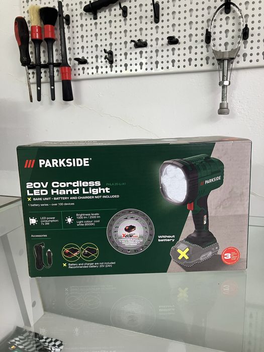 Lampă(lanterna) de mână led parkside