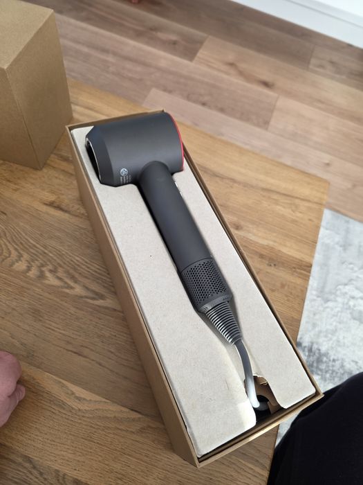 Dyson Supersonic Ht07
