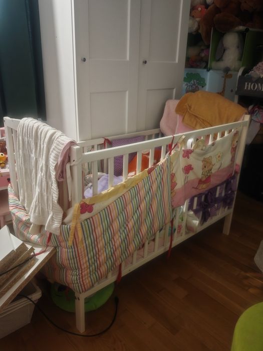PĂTUȚ CO-SLEEPER DIN LEMN – ca nou– 300 lei