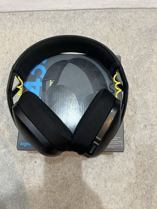 слушалки logitech g435