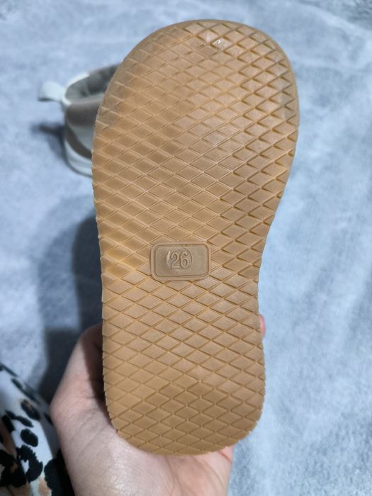 кроссовки ботинки