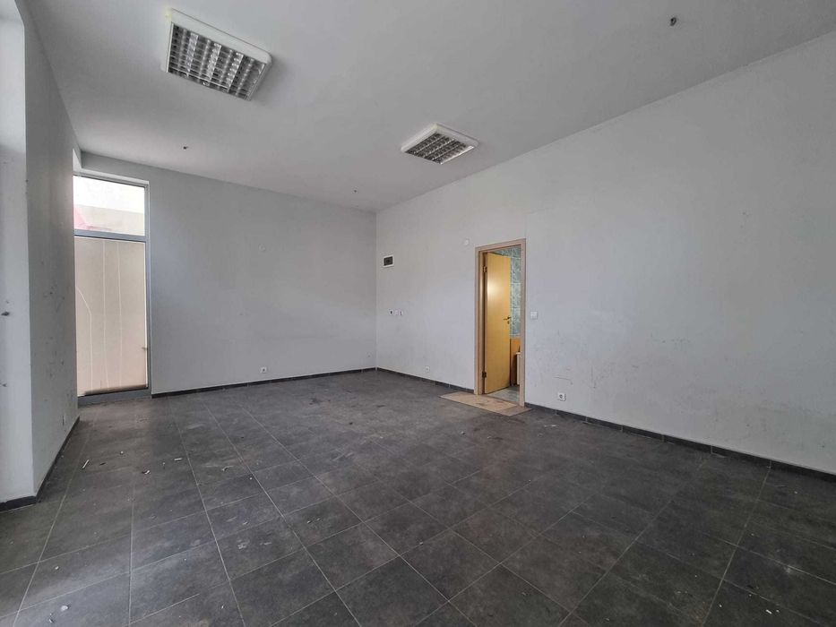 Търговско помещение в к-кс „Tria Apartments“, Слънчев бряг