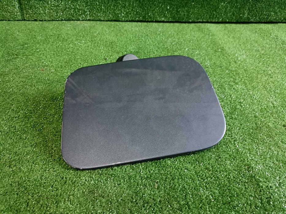 Оригинальный лючок бензобака от Toyota Camry 50 55