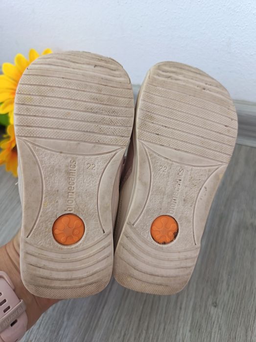 Sandale închiși Biomecanics piele naturală