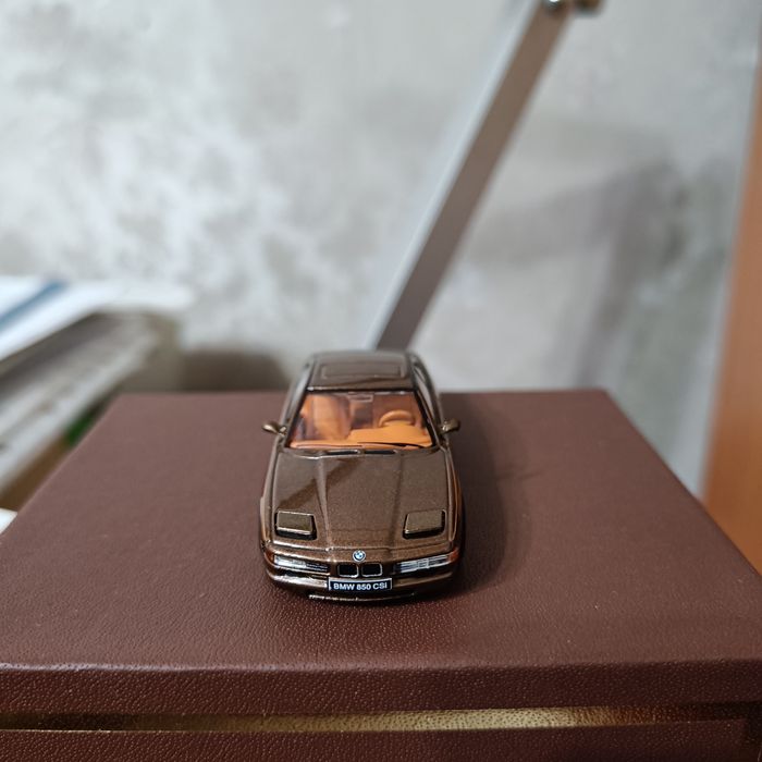 BMW 850CSI E31 1/64 Hot Wheels