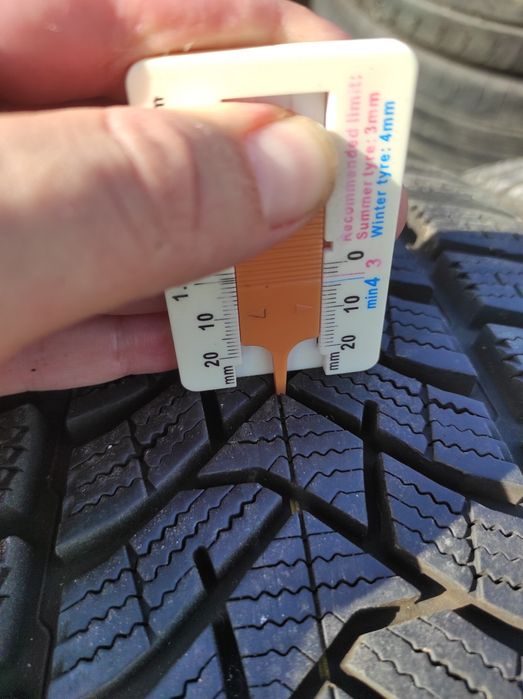 225/45/17 Dunlop 2бр