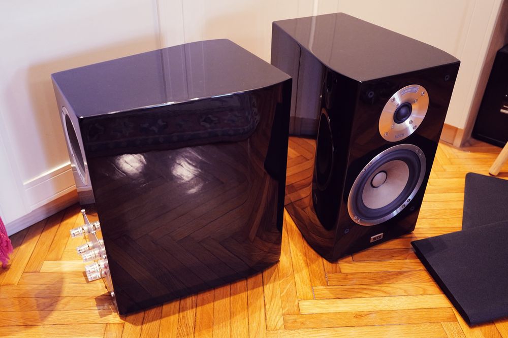 Boxe HECO Celan GT 302 Black gloss Top sunet superb highend biwire