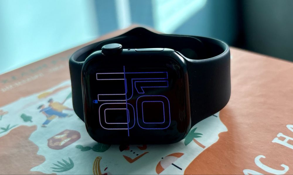 Apple Watch SE 40 mm алуминиев корпус