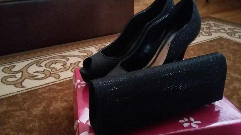Бални обувки и чанта