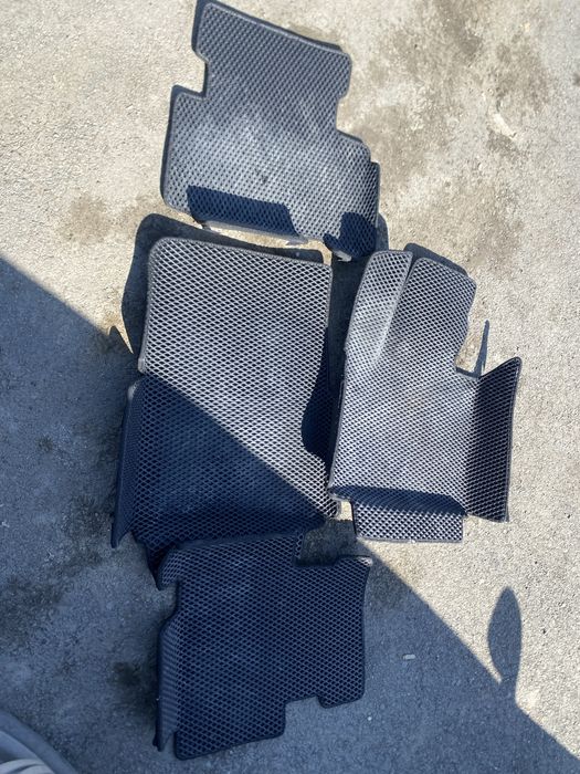 Продам коврики на кия соренто