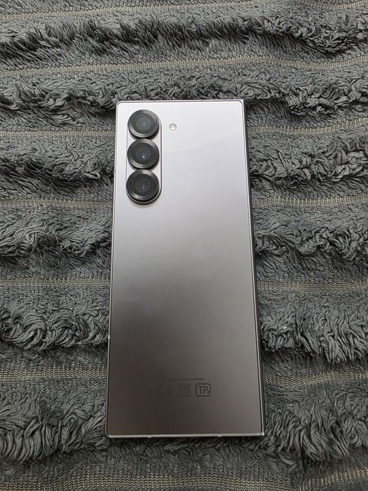 Samsung Galaxy Z Fold 6