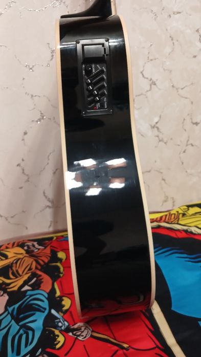 Продам отличную электроакустическую гитару Harley Benton D-120CE BK