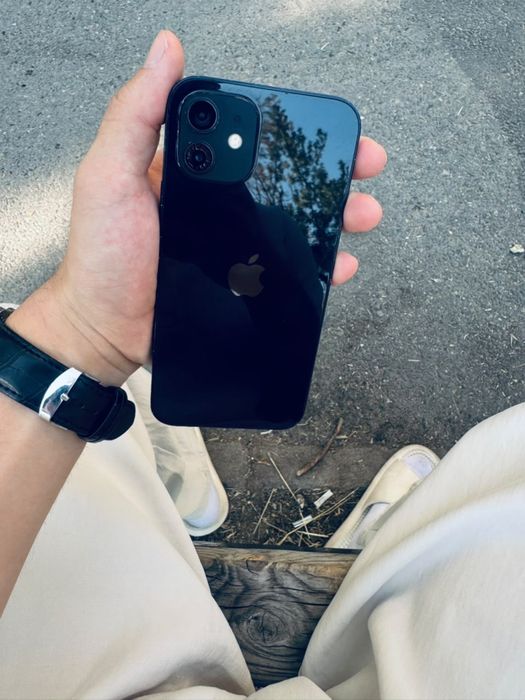iphone 12 в идеальном состоянии