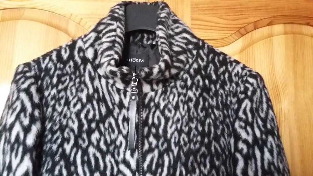 Яке MOTIVI Италия с Декорации Кожа и Луксозен плат! НОВО! Р-р М !