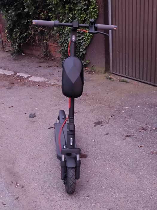 Xiaomi Scooter5max că nou sub 100 km