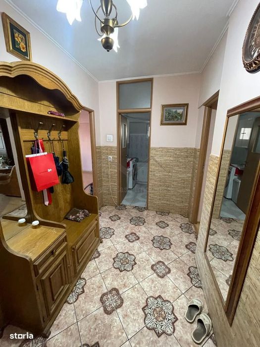 Apartament 2 camere decomandat Pacurari etajul 1
