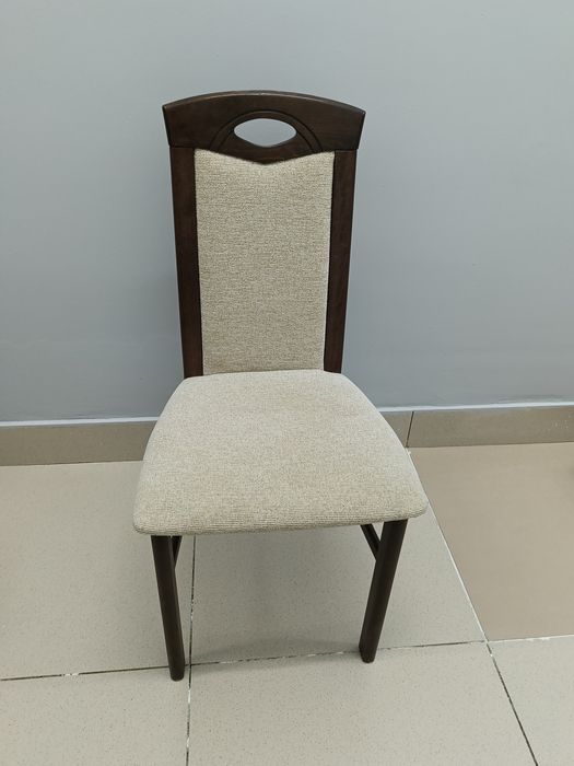 Продам стулья с чехлом