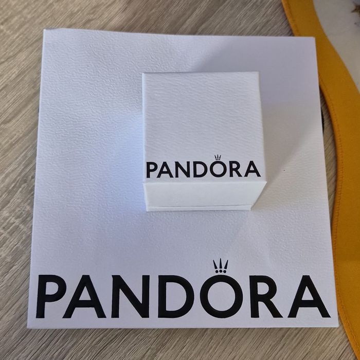 Pandora set cutie si plasuta