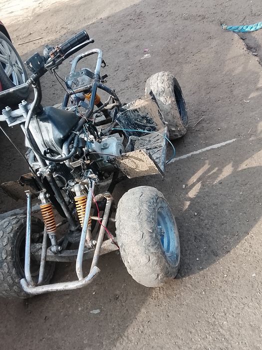Vând sau schimb ATV 107cc preț 1200 miloane