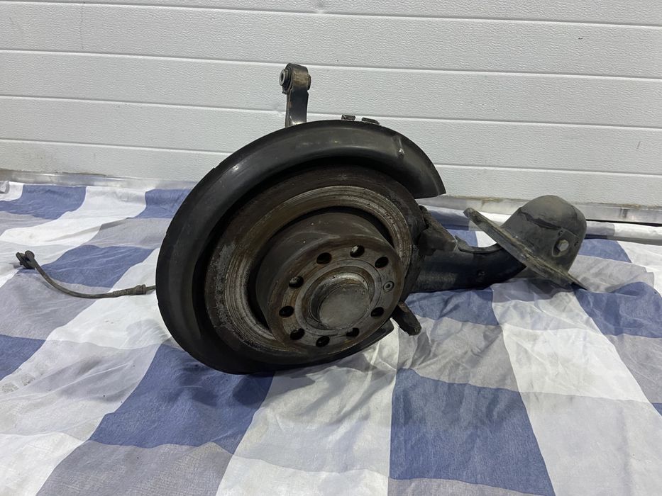 fuzeta spate VW Golf 5- dezmembrari Vw Golf 5