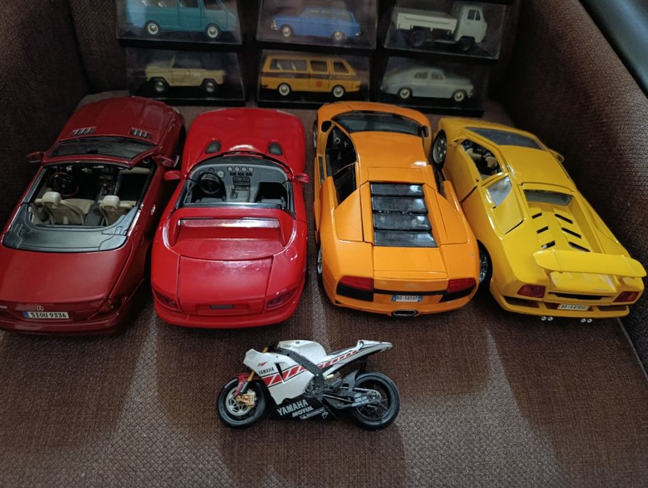 Модели машин 1/18