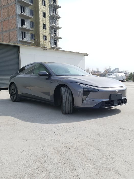 Geely Jiyue Robo 07. Elektro-Mobil