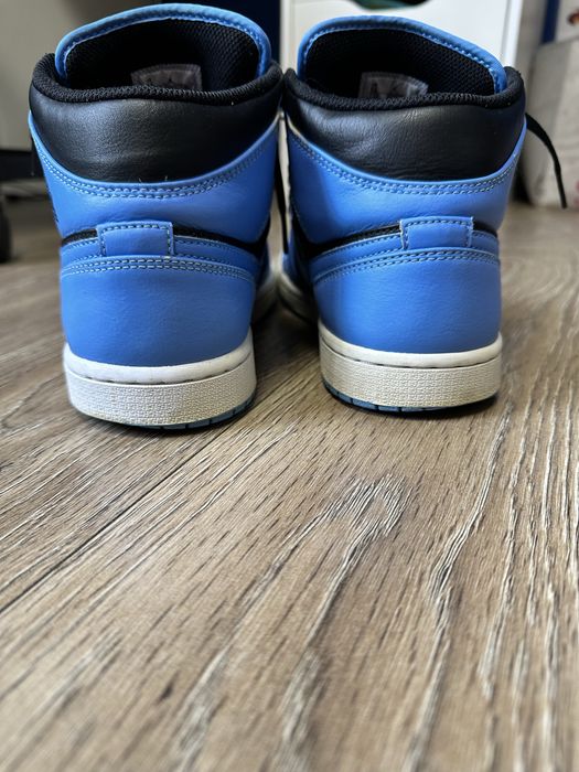 Nike air jordan 1 mid university blue black