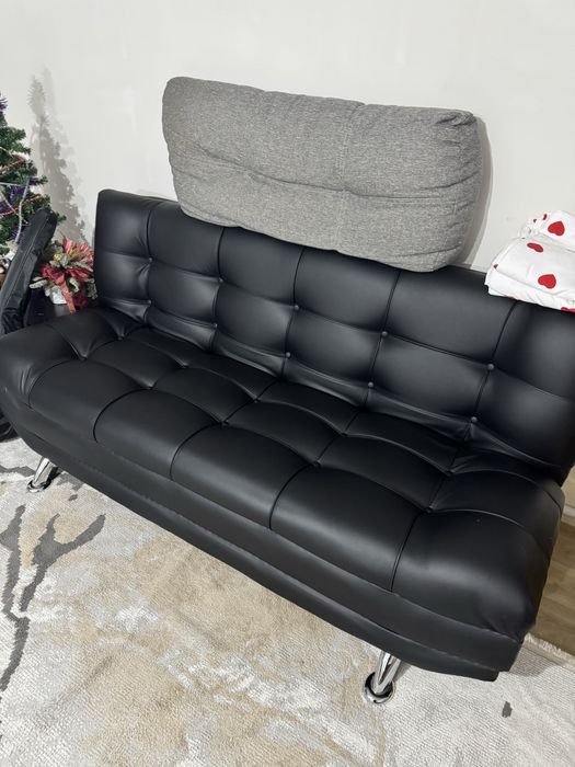 Продам диван в хорошем состоянии