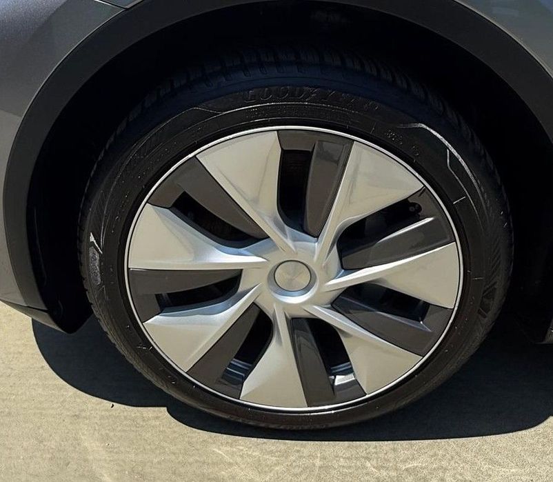Tesla Model Y Primul propietar, full istoric, Fabricata in Germania.