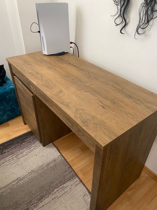 Birou elev stare bună ,dimensiuni L 120cm, l 53, I 76,5