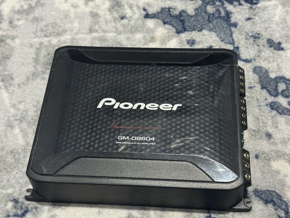 Pioneer gm-d8604