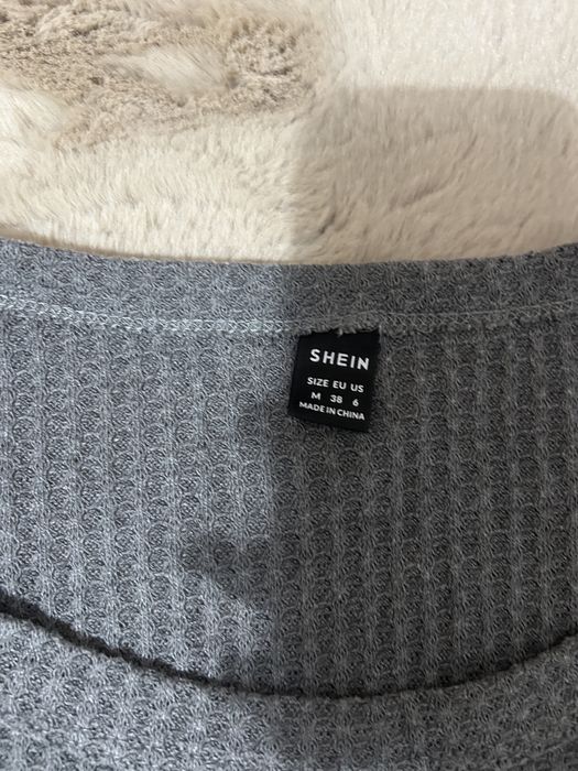 crop top cu maneca lunga