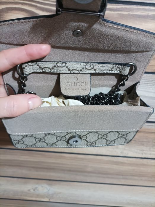 Топ модел дамска чанта