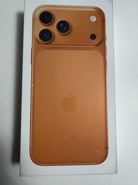 Iphone 17 Pro Max 256GB Cosmic orange