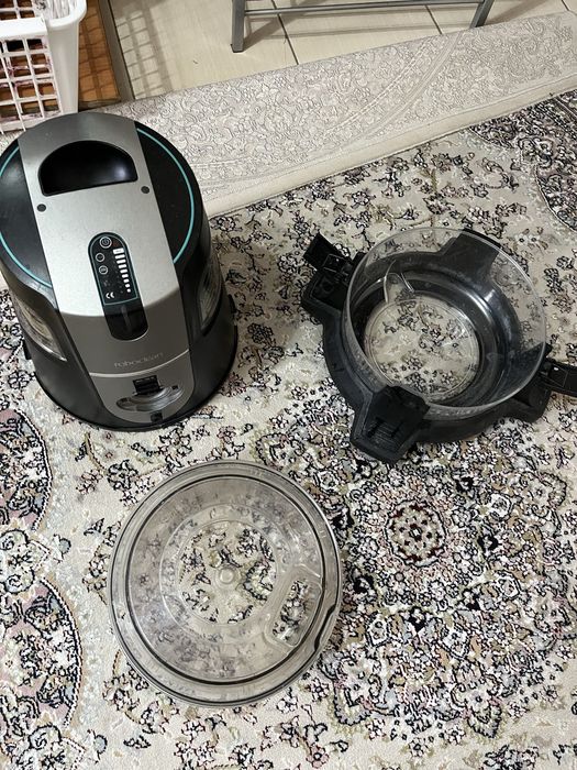 Продам моющий пылесос Roboclean aura