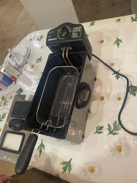 Продам фритюрницу
