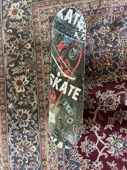 Скеитборд новый.