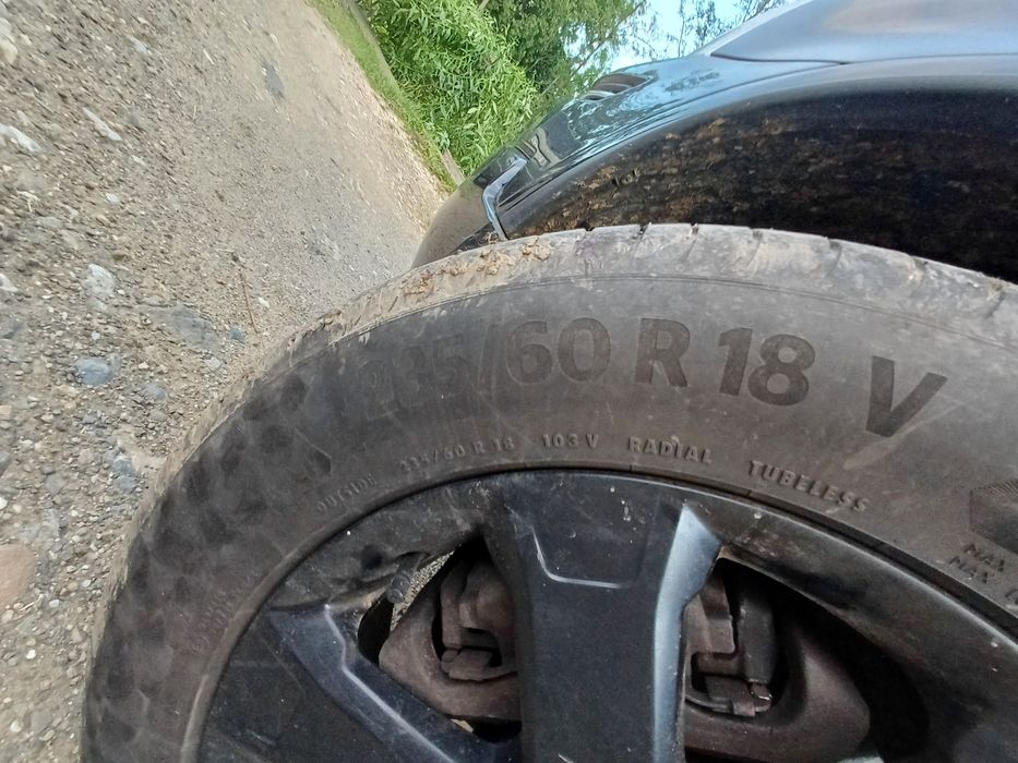 Vând jenti cu cauciucuri  originale volvo xc90 R design