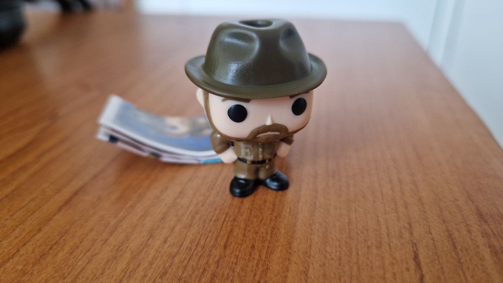 Stranger things kinder joy