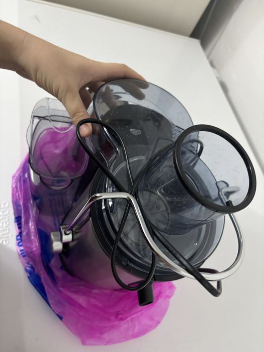 Продам соковыжималку