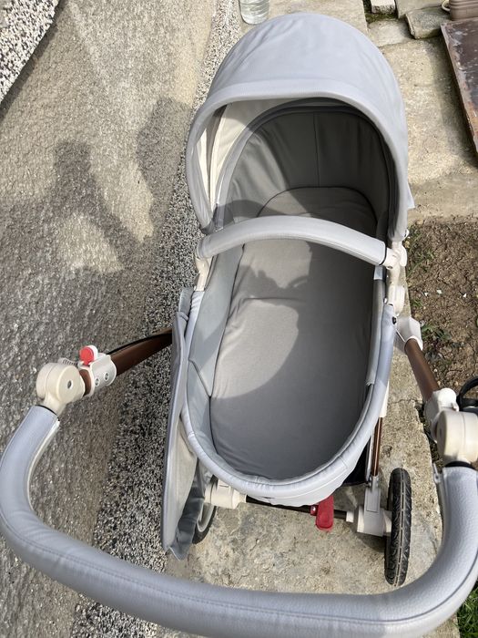 Бебешка количка hot mom