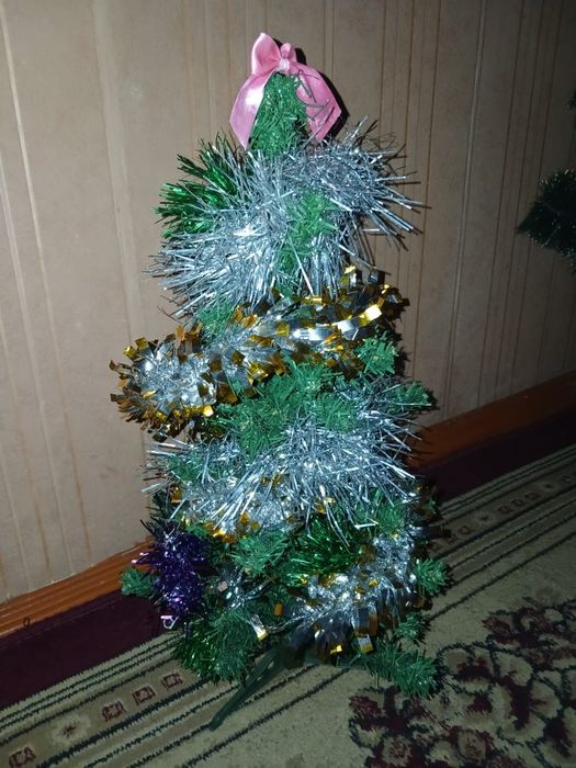 Ёлка  2000 тенге