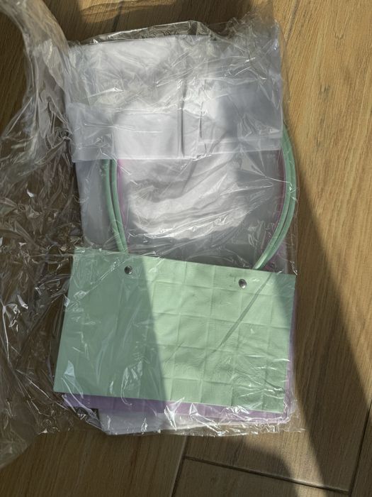 Продам стол книжка