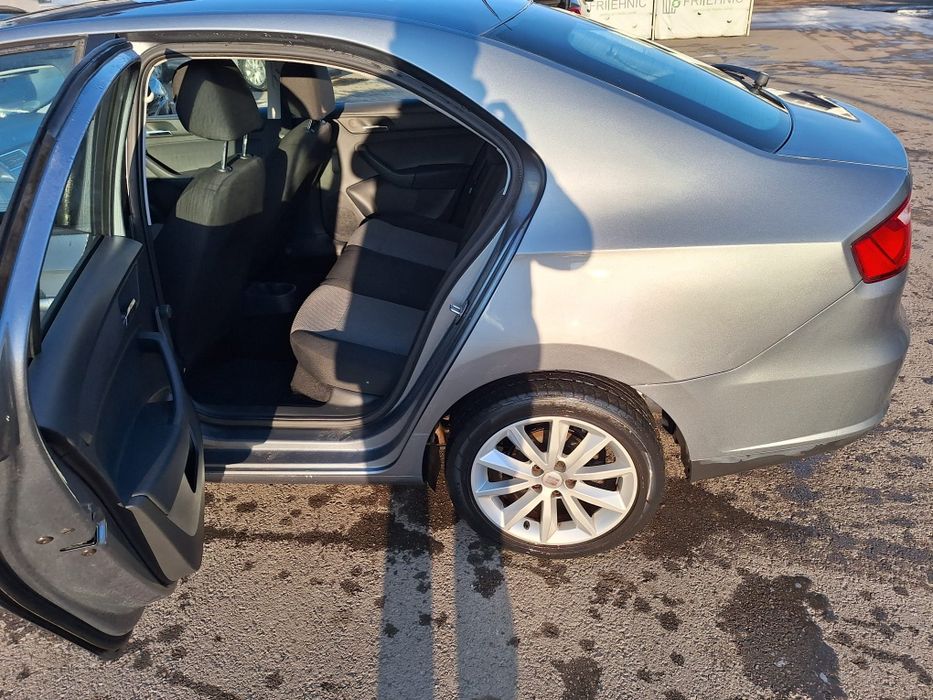 Seat Toledo 2014 1,2 benzina Nr roșii 3 luni