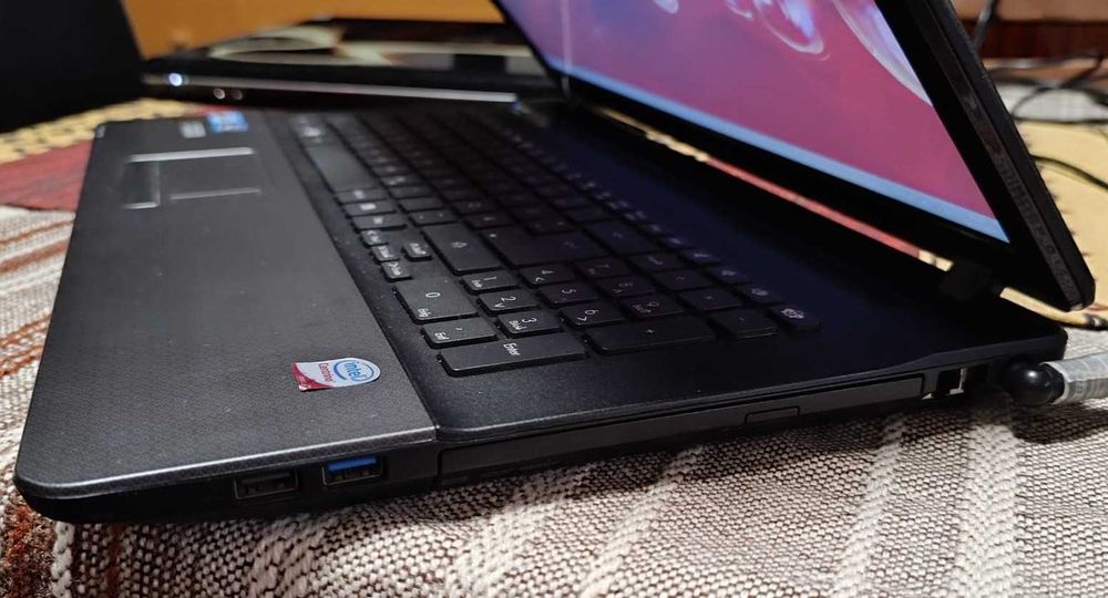 Laptop Packard Bell (Core I7)